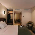 705 O'porto Ξενοδοχείο