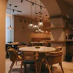 Hotel 705 O'porto