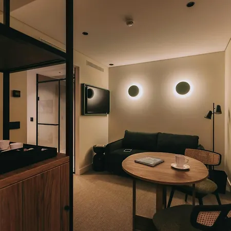 705 O'porto Ξενοδοχείο