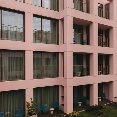 705 O'porto 4*