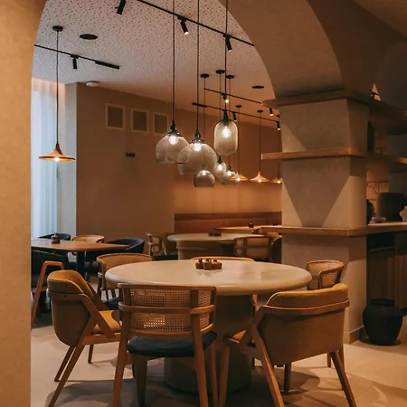 Hotel 705 O'porto