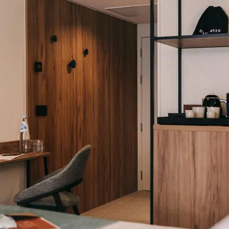 Hotel 705 O'porto
