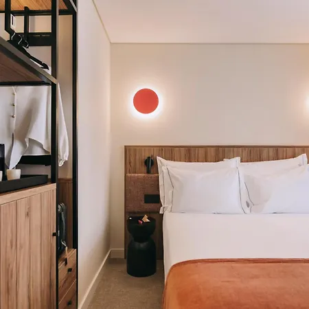 Hotel 705 O'porto