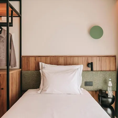 705 O'porto Hotel 4*