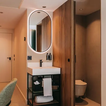 705 O'porto Hotel 4*