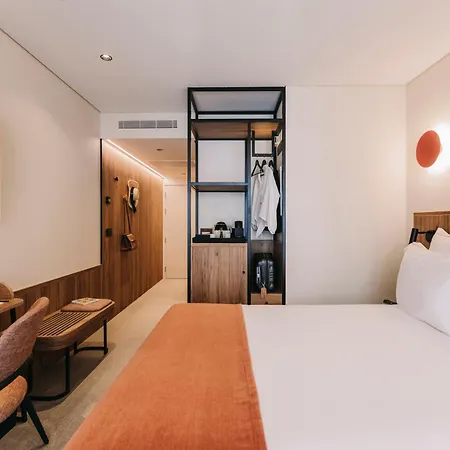 705 O'porto 4*