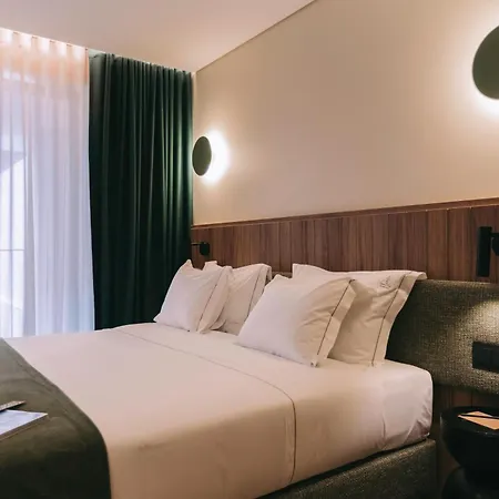 705 O'porto 4* Porto